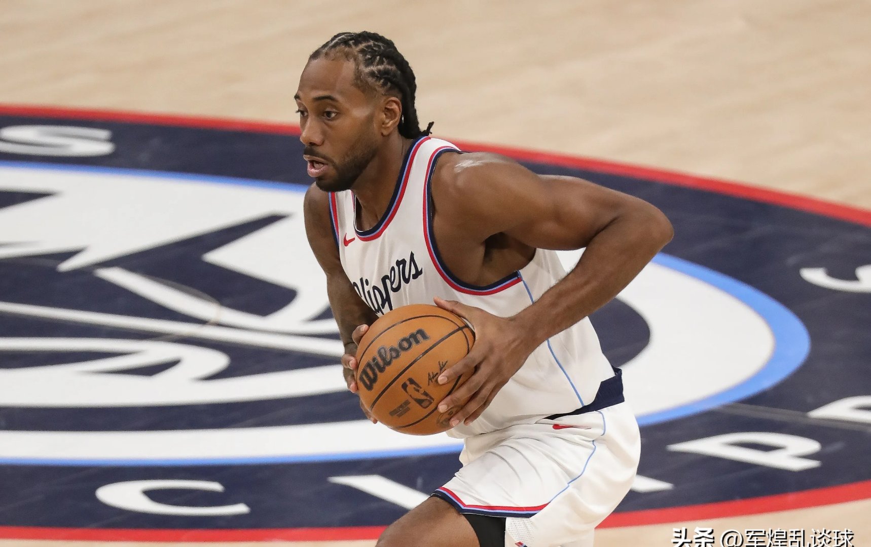 Kaiyun- 巴特勒重返赛场，重要助攻首场状态出色，法国队观众沸腾！上演精彩一战